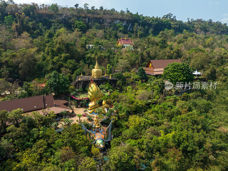 泰国叻空府的笏谭pha daen寺